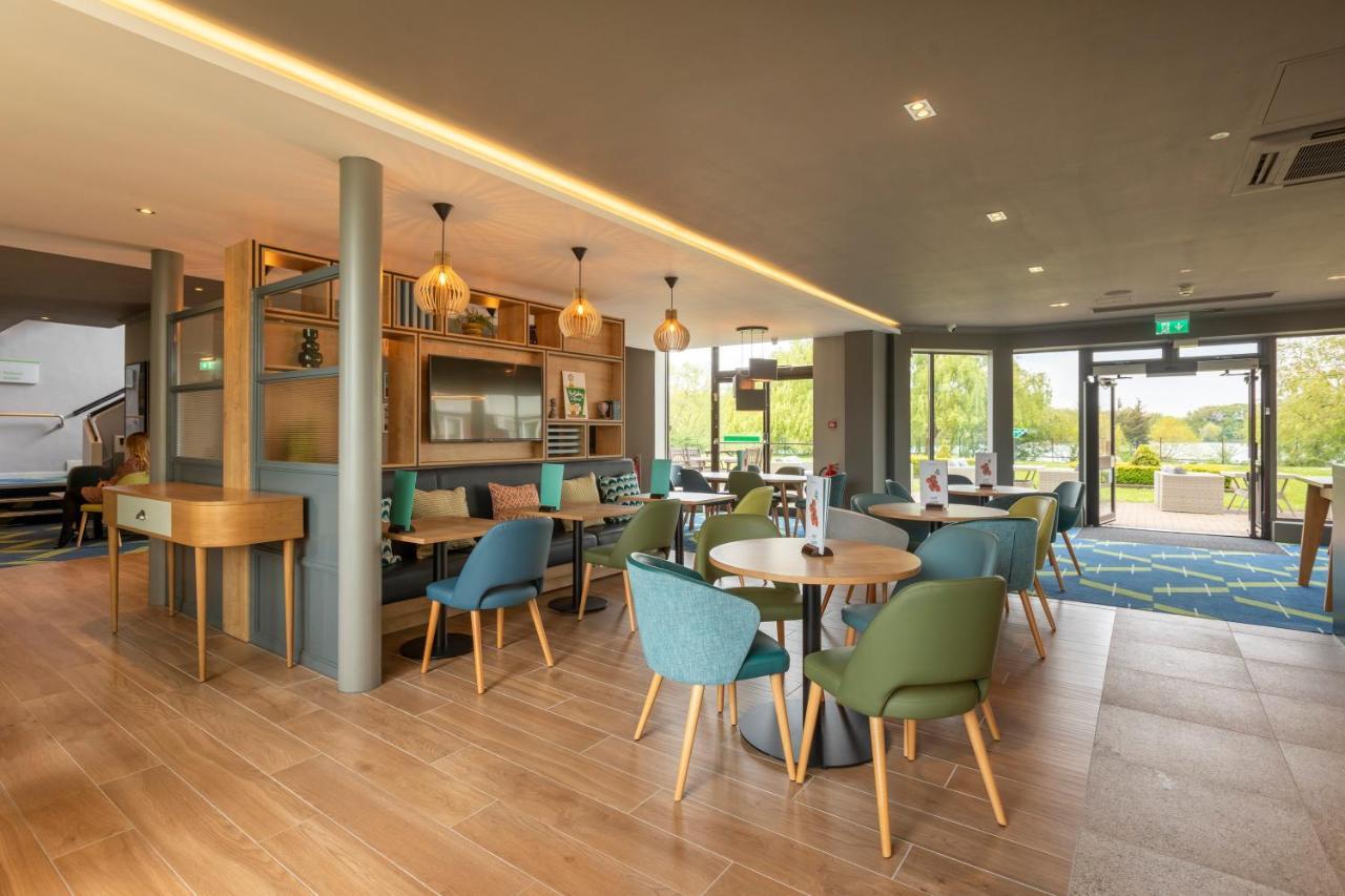 Holiday Inn Basildon By Ihg Basildon (Essex) Exterior foto